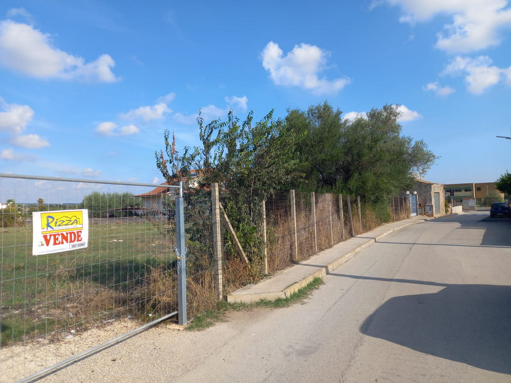 TERRENO EDIFICABILE LA PIRA