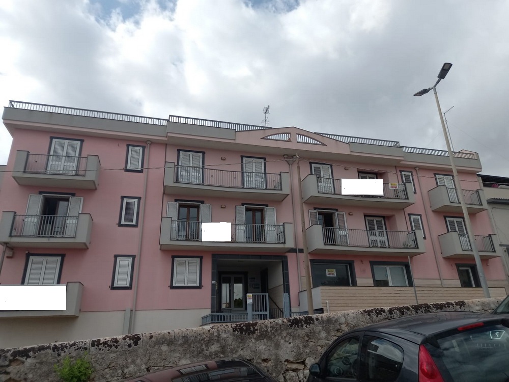LOCALE COMMERCIALE RONCHI